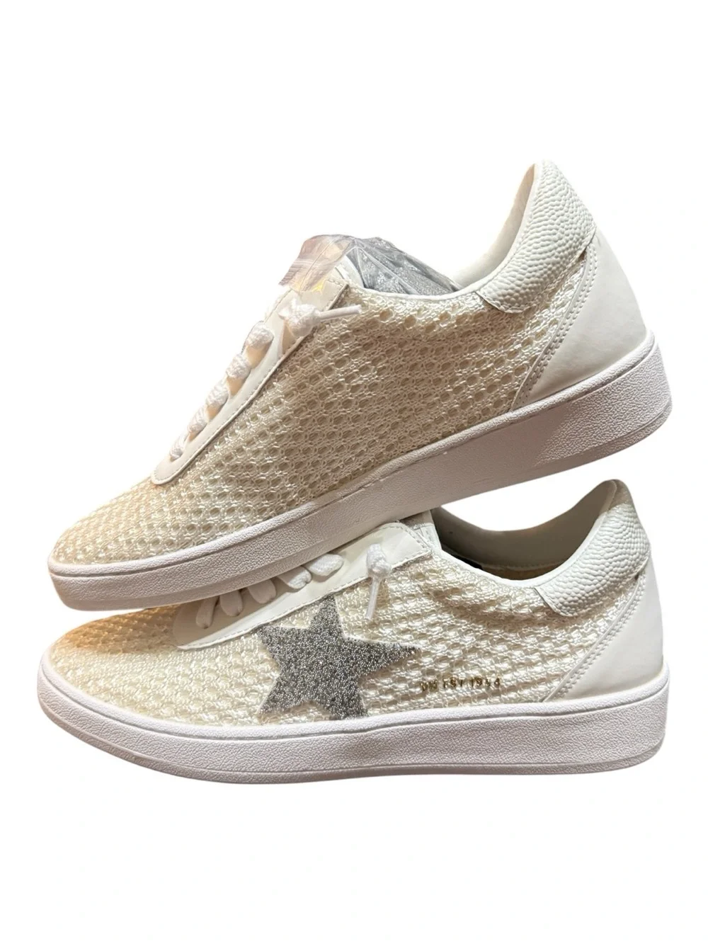 Vintage Havana Denisse 30 White Crochet Star Sneakers Size 11 NIB